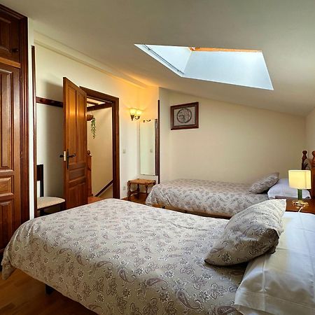 Casa Rural Las Condesas 桑托多明戈德锡洛斯 外观 照片